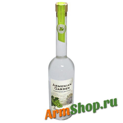 Спиртной напиток "Армениан Гарден" Виноградная 0,5 л 45% "Ереван Алко"
