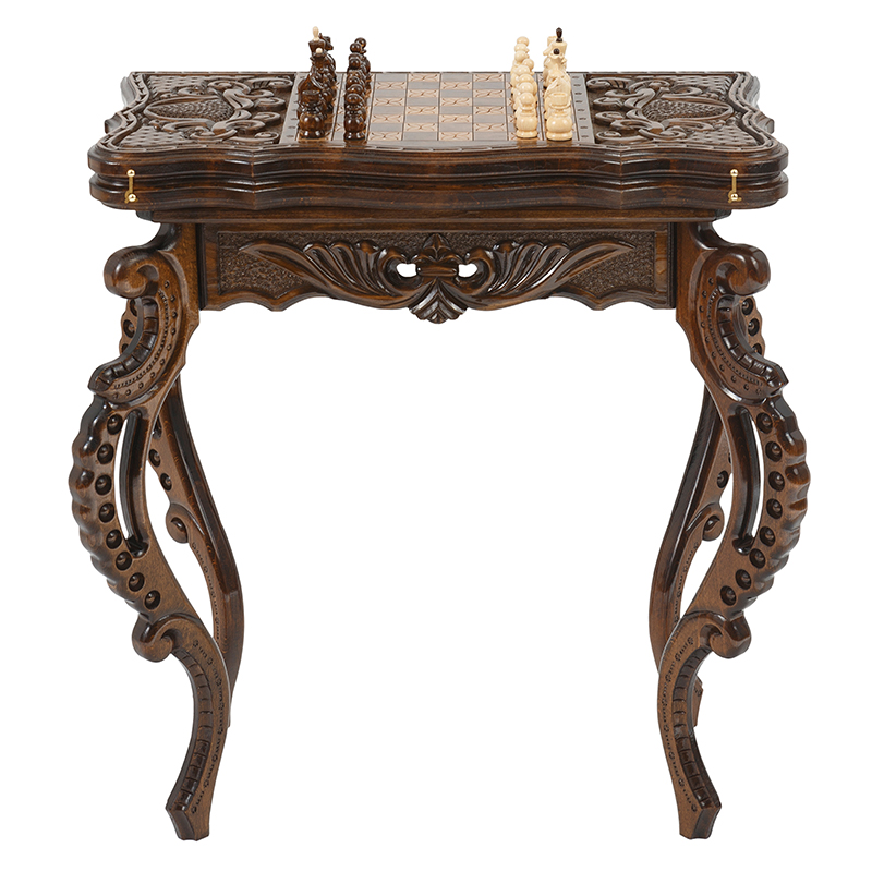 Ломберный стол для шахмат и нард. Мастер: М. Аветян