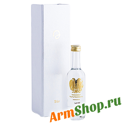 Миниатюрная виноградная водка «Золотой Герб Армении» в п/у 0,05 л, 50% "Thiv" 
