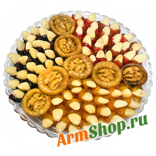 Подарочный набор сушеные ягоды и инжир с орехами 350 гр